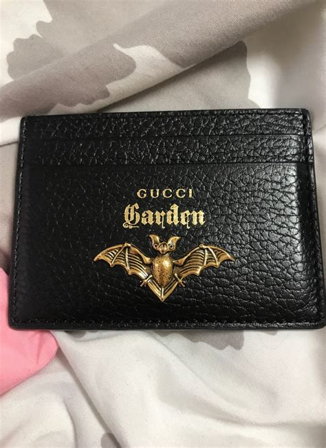 gucci garden card holder.